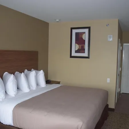 Astoria Delancy Inn & Suites-2